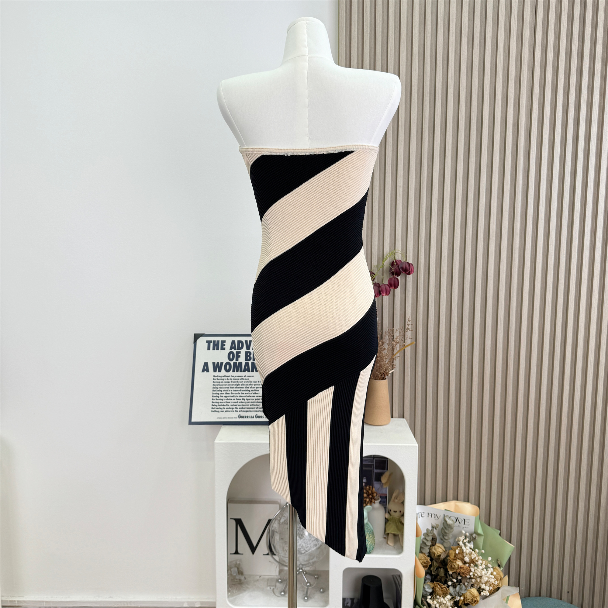 Women's Strapless Knitted Bodycon Dress with Diagonal Stripe Panels and Irregular Hem - Image 4