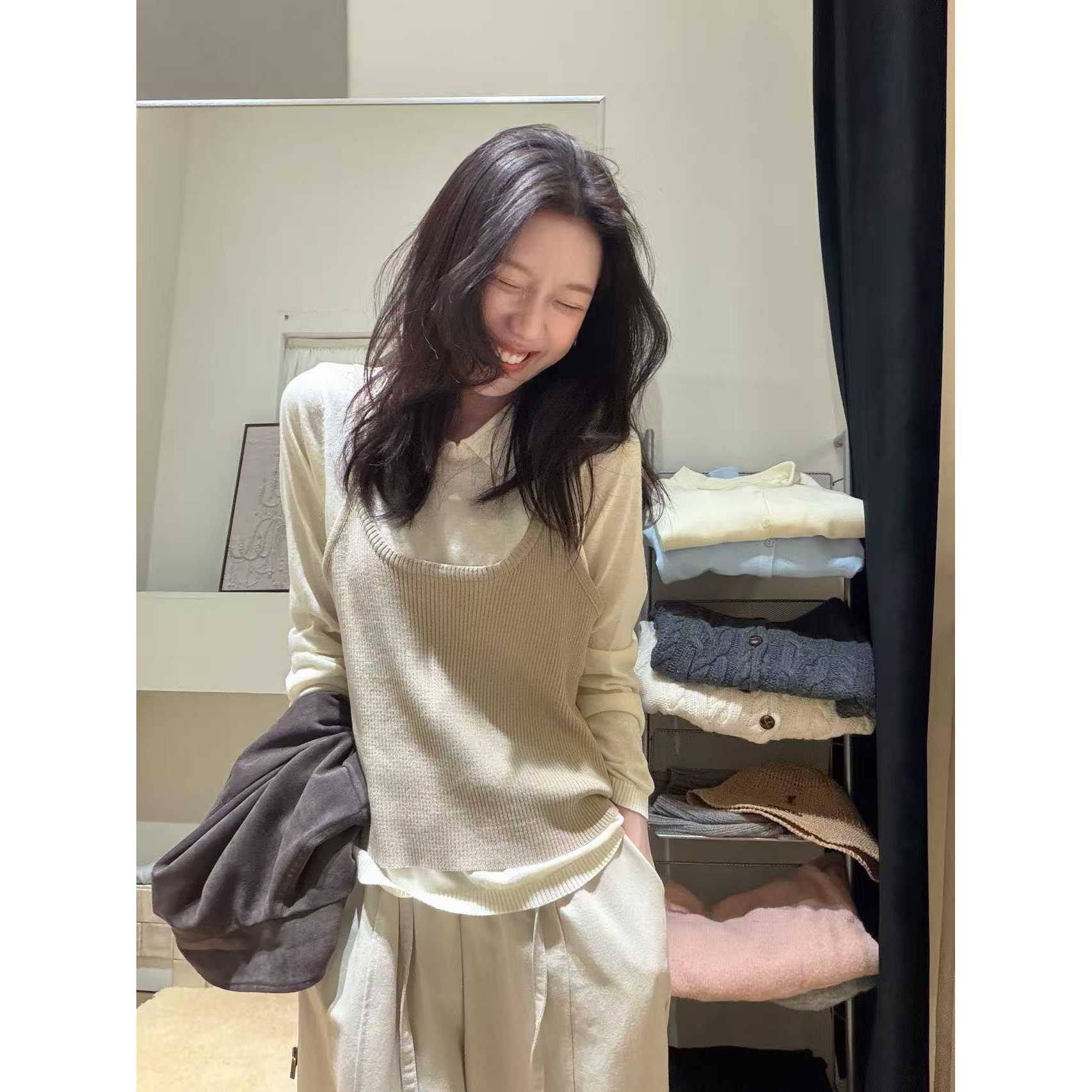 Early Autumn Korean Retro Two-Piece Knit Sweater and Cami Set for Women - Image 5